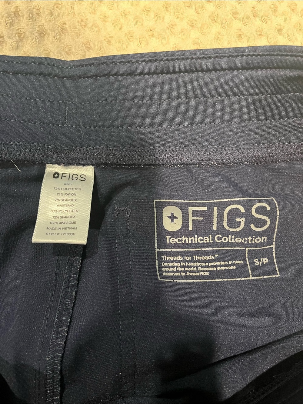 FIGS Women’s Navy Technical Collection Pants